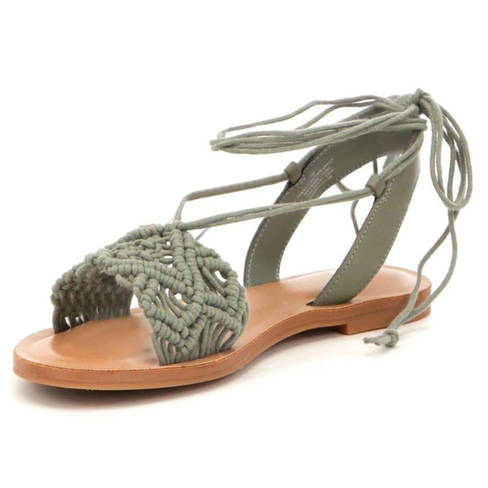 NEW Gianni Bini Sandals